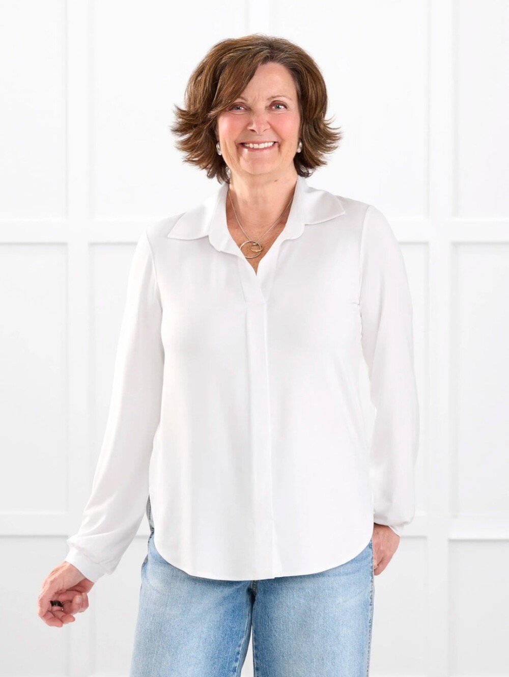 Miik Lucia collared White shirt /Medium Petite